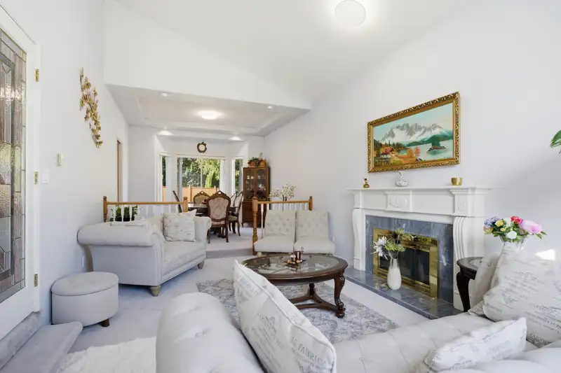 6707 122A STREET - photo 4 of 28