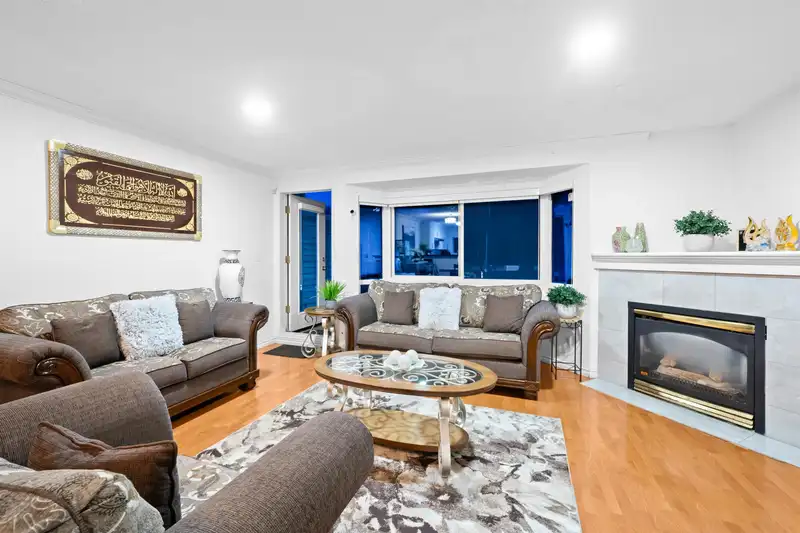 19 13640 84 AVENUE - photo 4 of 14