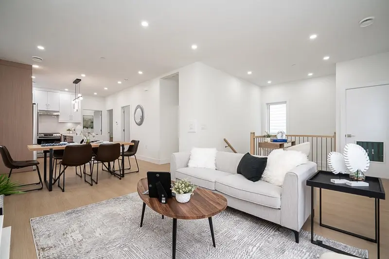 3435 FRANKLIN STREET - photo 3 of 25