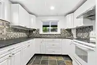 6285 173A STREET - thumbnail 11