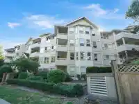 115 8139 121 A STREET - thumbnail 2