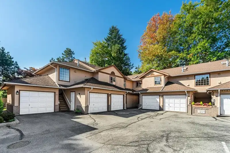 132 14861 98 AVENUE - photo 1 of 23