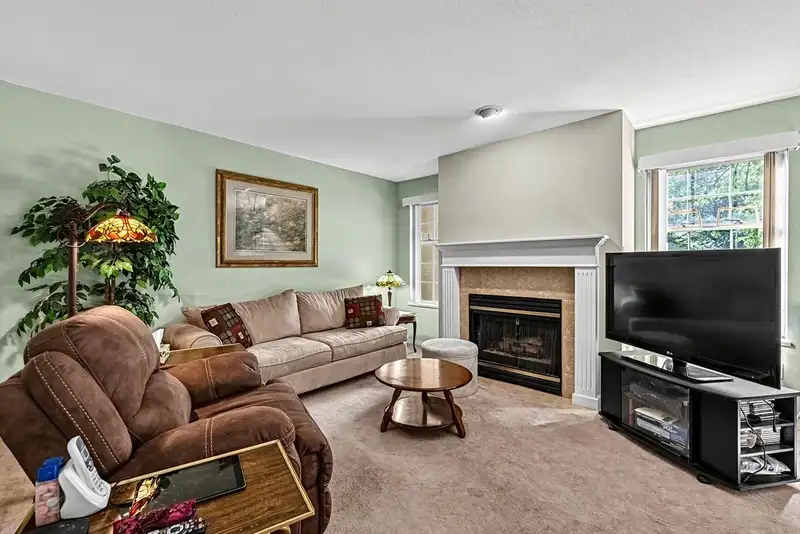132 14861 98 AVENUE - photo 4 of 23