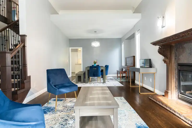 14135 90A AVENUE - photo 4 of 29