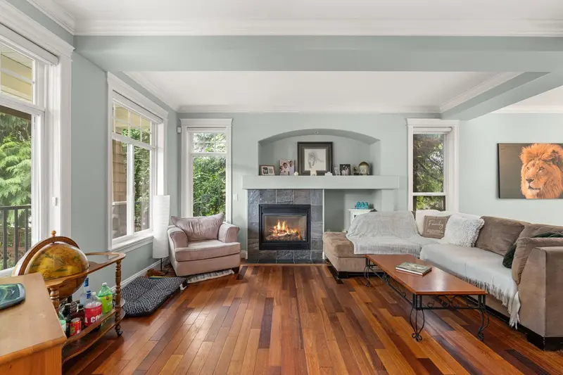 20752 GRADE CRESCENT - photo 2 of 25