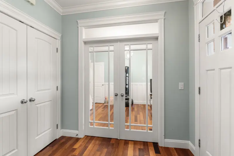 20752 GRADE CRESCENT - photo 3 of 25