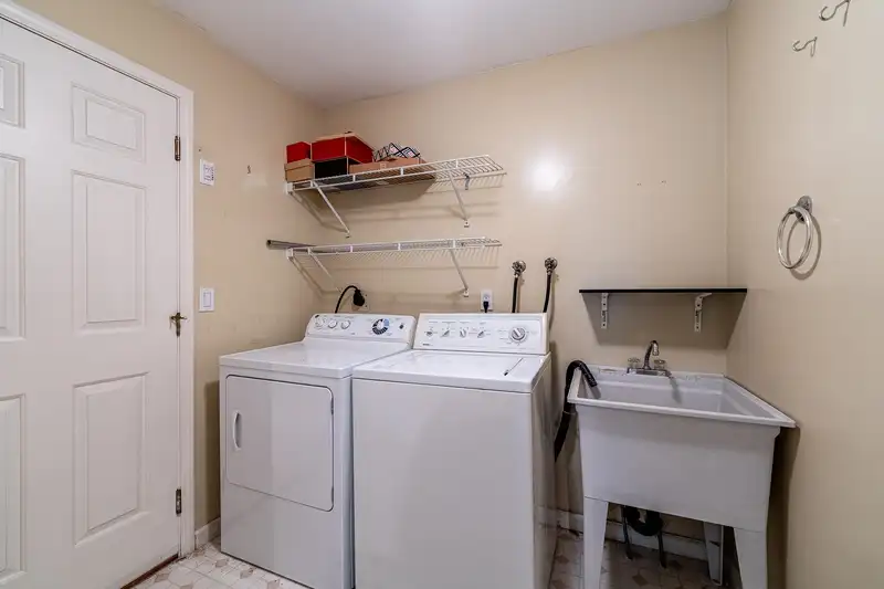16193 GLENBROOK PLACE - photo 2 of 27