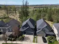 7097 177A STREET - thumbnail 2