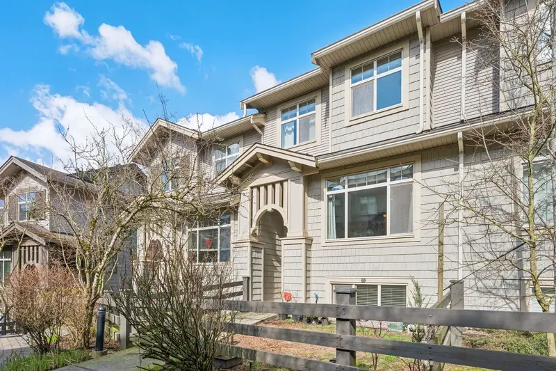 23 10605 DELSOM CRESCENT - photo 3 of 25