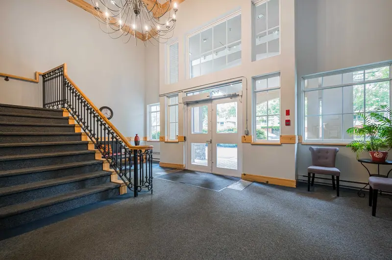 213 19750 64 AVENUE - photo 4 of 25