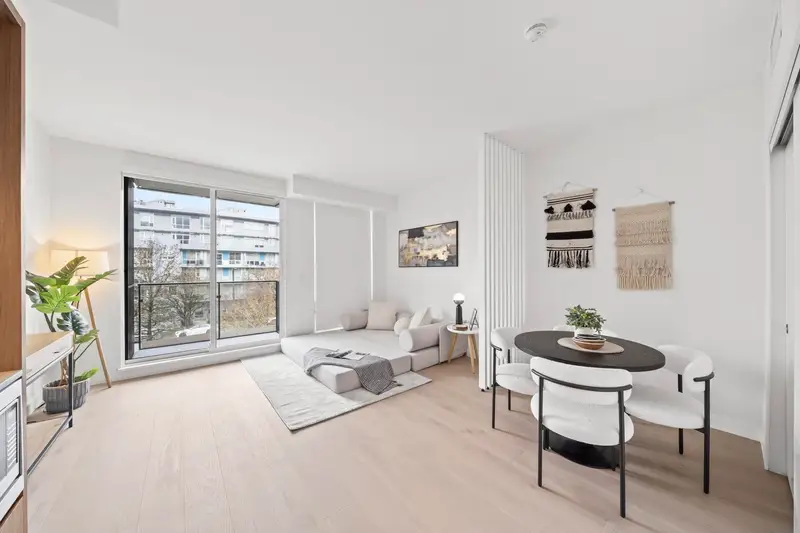 307 5212 CAMBIE STREET - photo 4 of 25