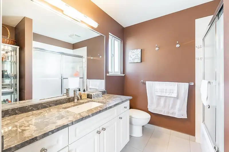 15456 108A AVENUE - photo 3 of 33