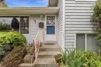 14713 110 AVENUE - thumbnail 3