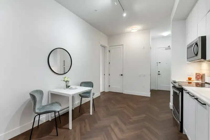 122 14968 101A AVENUE - photo 4 of 23
