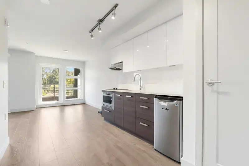332 10928 132 STREET - photo 4 of 21