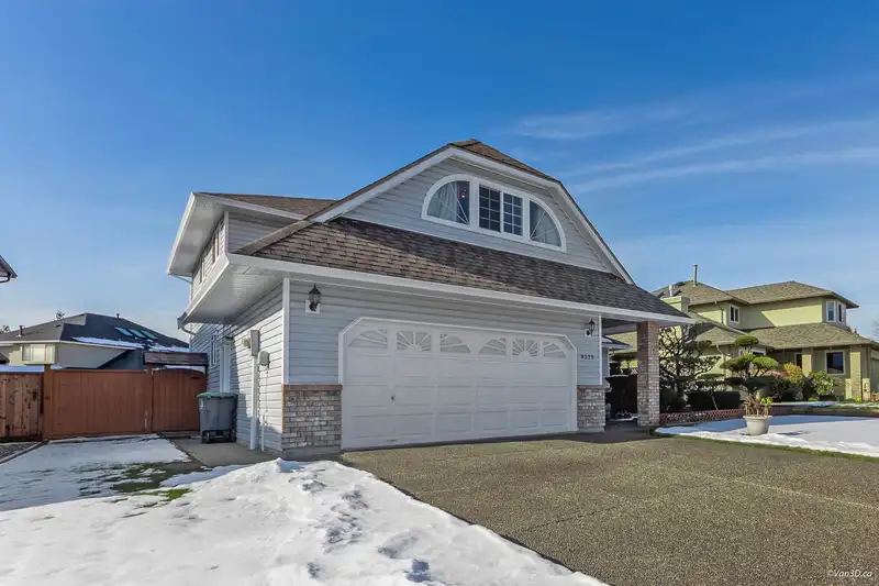 8579 142A STREET - photo 2 of 24