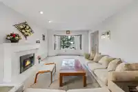 8579 142A STREET - thumbnail 13