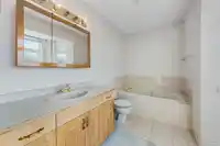 8579 142A STREET - thumbnail 21