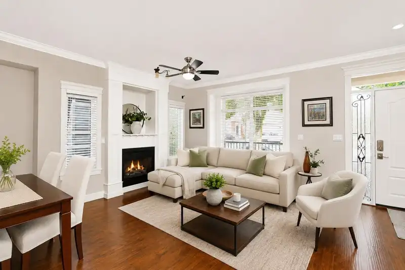 12962 60 AVENUE - photo 2 of 17