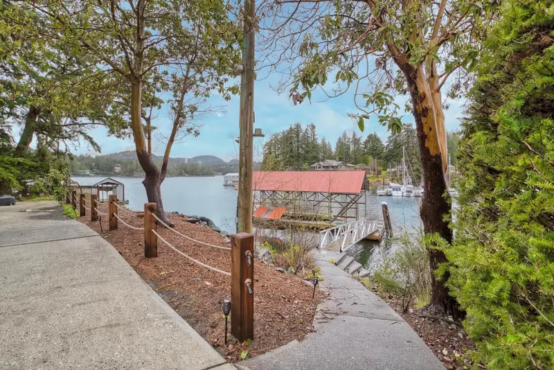 12848 GILDEN ROAD - photo 2 of 25