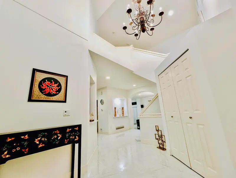 24 BALSAM PLACE - photo 4 of 25