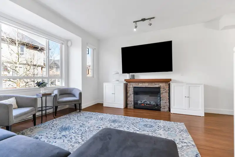 22 7088 191 STREET - photo 3 of 40