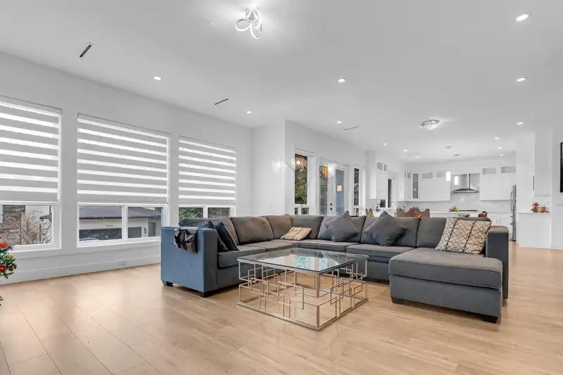 13995 79A AVENUE - photo 3 of 36