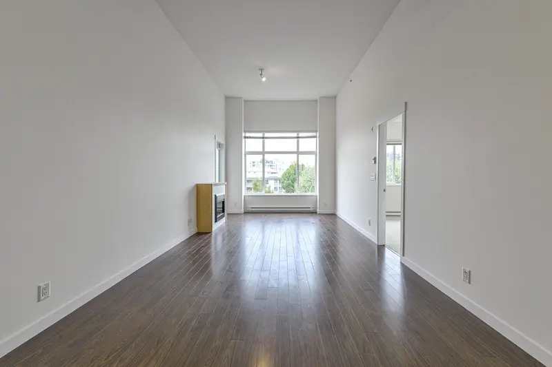 401 2943 NELSON PLACE - photo 2 of 25