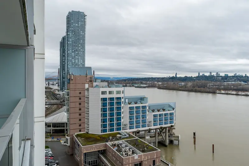 1310 988 QUAYSIDE DRIVE - photo 3 of 25