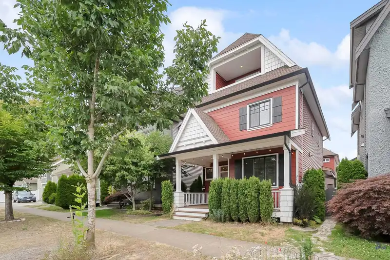 19239 69A AVENUE - photo 1 of 31