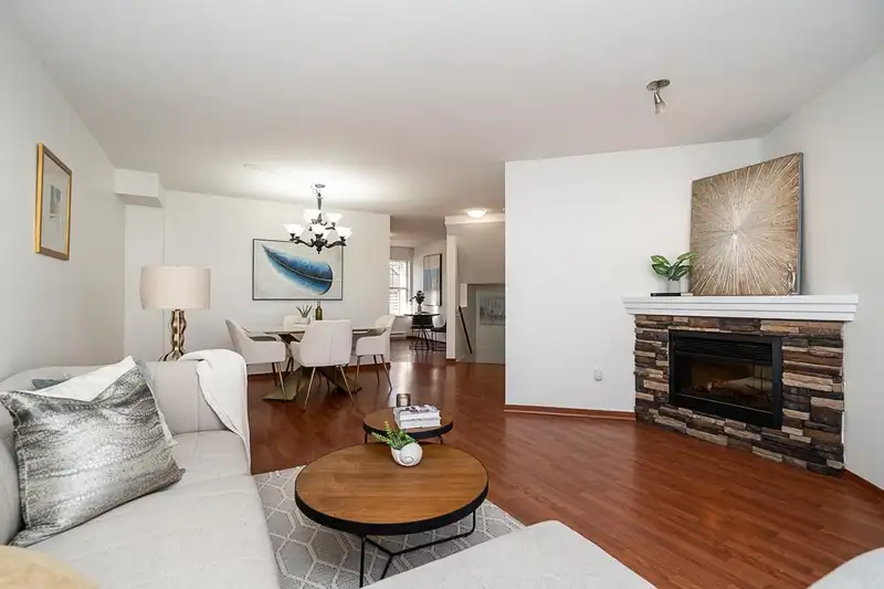 5 8638 159 STREET - photo 1 of 40