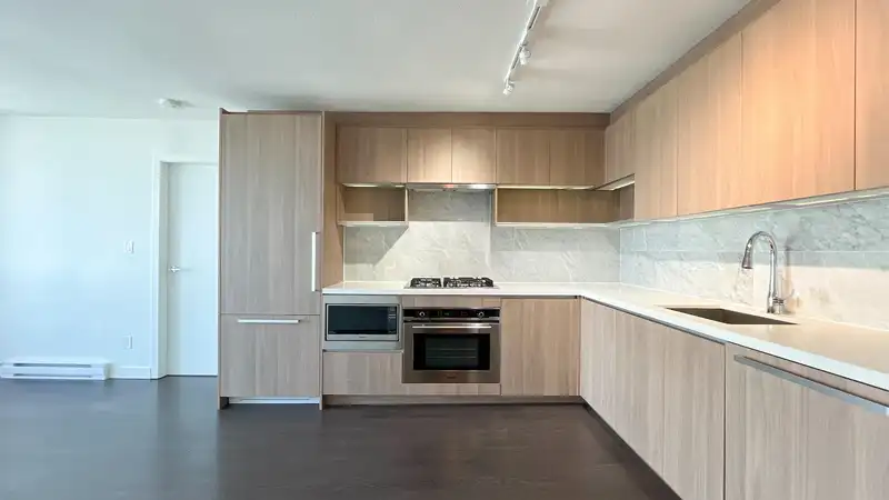 4505 13750 100 AVENUE - photo 2 of 20