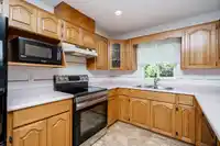 6128 185B STREET - thumbnail 16