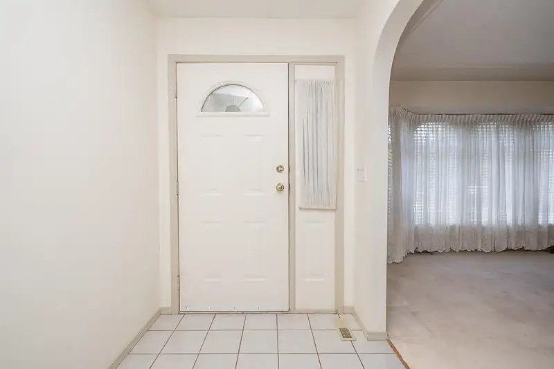 6128 185B STREET - photo 3 of 25