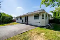 6128 185B STREET - thumbnail 35