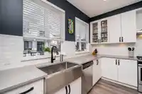 4 5945 176A STREET - thumbnail 7