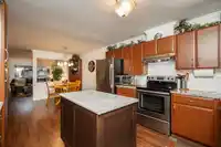 227 7837 120A STREET - thumbnail 11