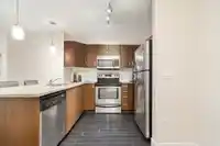 L106 13555 GATEWAY DRIVE - thumbnail 7