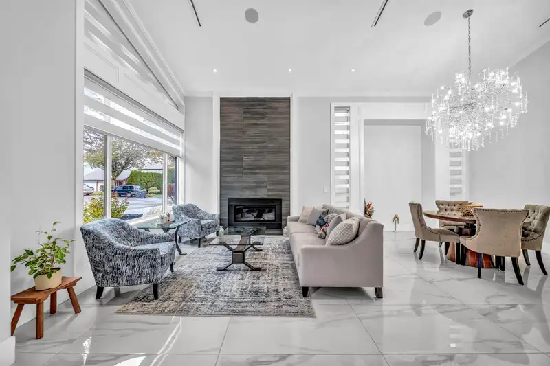 6474 131A STREET - photo 4 of 40