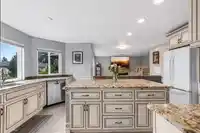 16375 MIDDLEGLEN PLACE - thumbnail 12