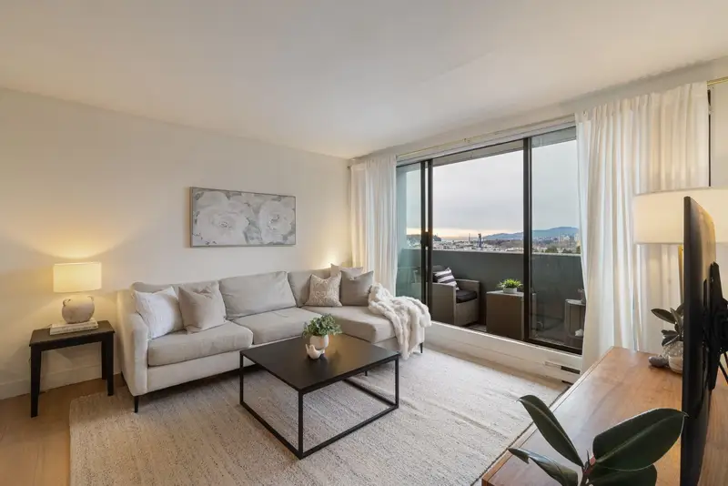 905 110 W 4TH STREET - photo 3 of 25