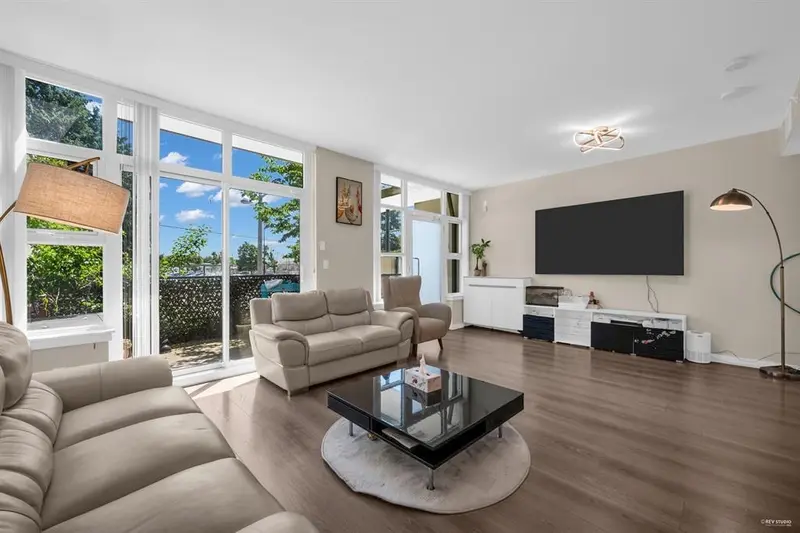 TH16 8677 CAPSTAN WAY - photo 4 of 25