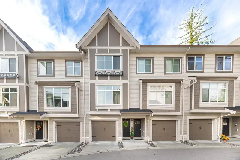42 6591 195A STREET - photo 2 of 25