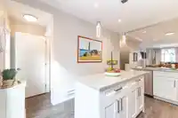 42 6591 195A STREET - thumbnail 9