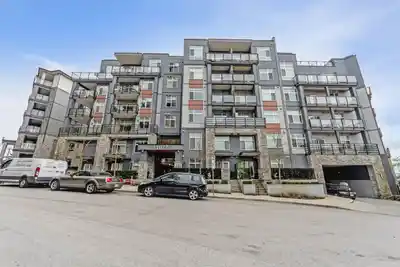 608 11077 RAVINE ROAD