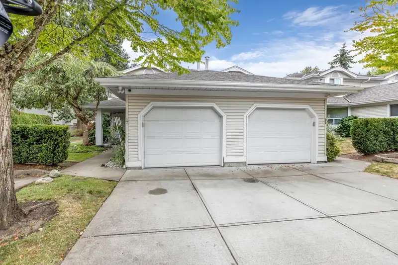 17 6478 121 STREET - photo 4 of 28