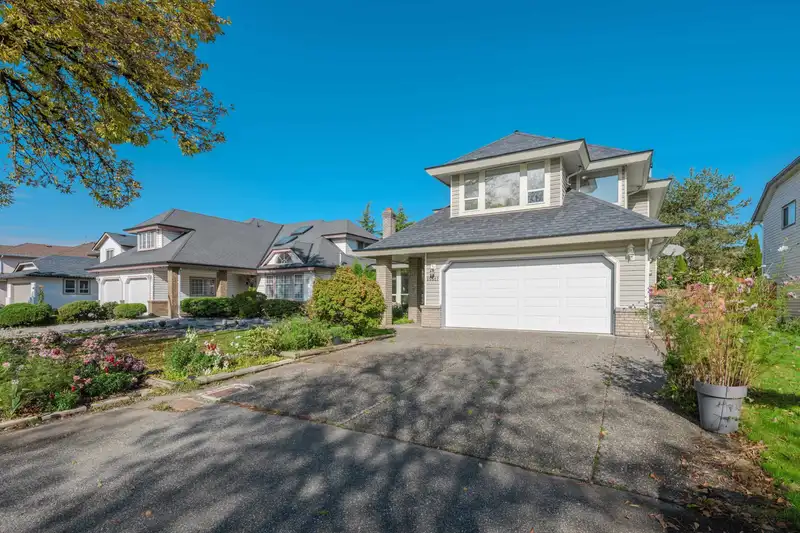 15517 112TH AVENUE - photo 3 of 40