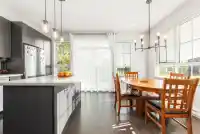 1 19505 68A AVENUE - thumbnail 3
