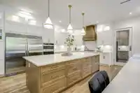 6052 181A STREET - thumbnail 13