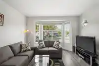 18568 64B AVENUE - thumbnail 4